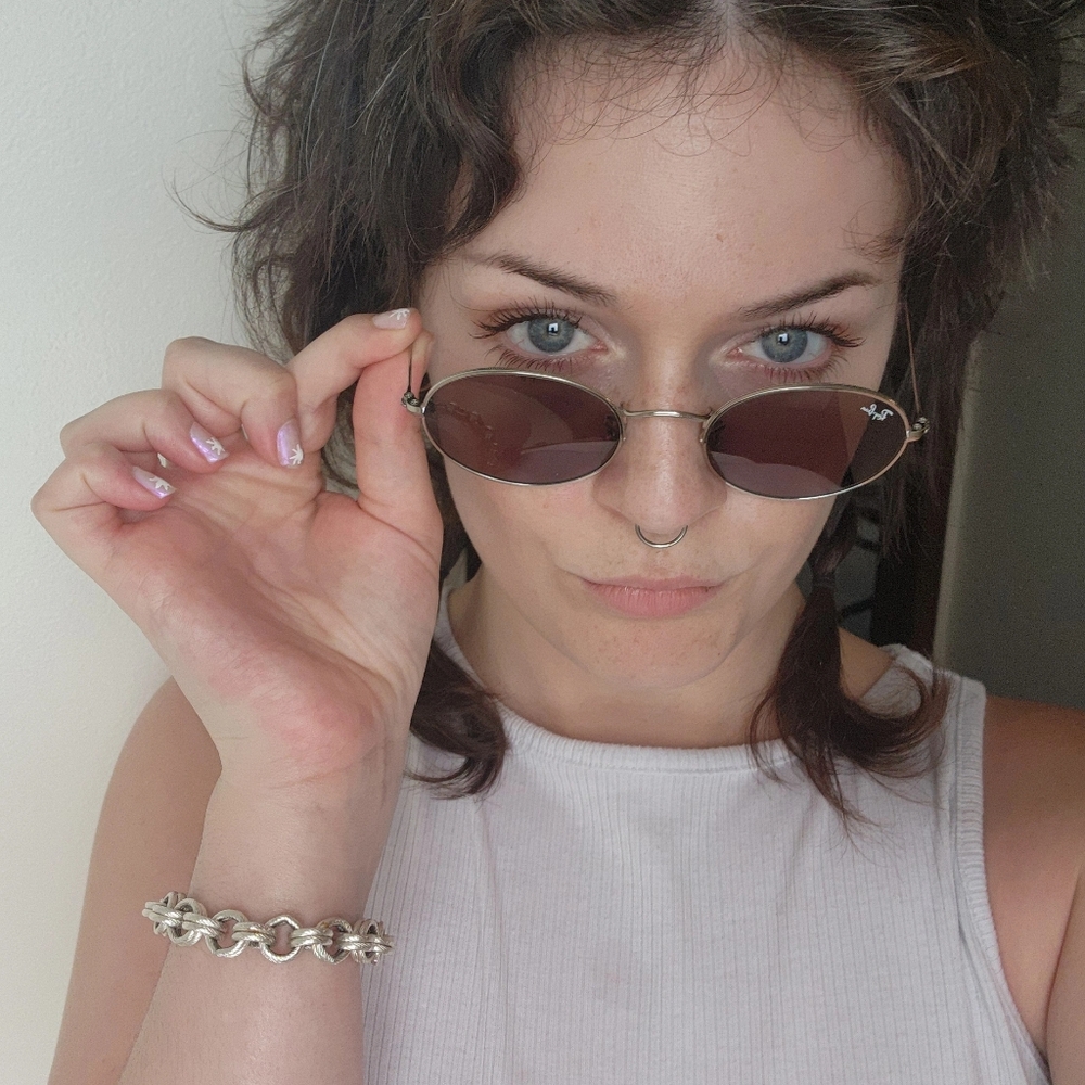 Meet your Posher, Nadia